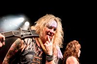 12 Steel Panther live